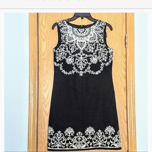 Maggy London Dresses & Skirts - Maggy London dress